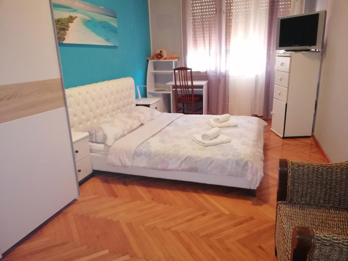 Apartment Mahonia Сплит Екстериор снимка